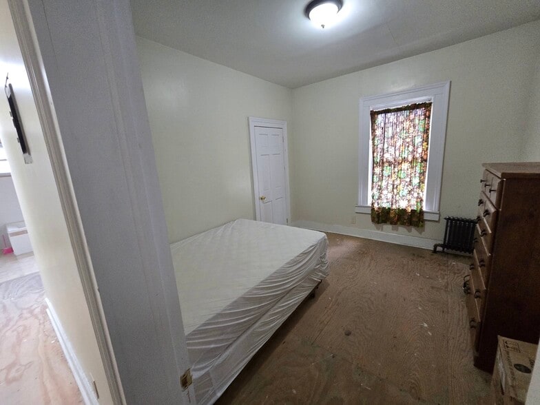 More Photos Of 1064 Herkimer St, Brooklyn Specialty For Sale