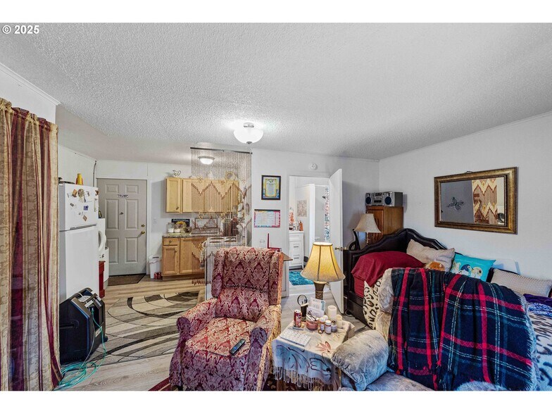 More Photos Of 1900 Monroe St, North Bend Apartments For Sale