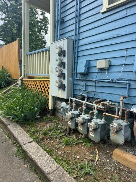 More Photos Of 903 Luttrell St, Knoxville Apartments For Sale