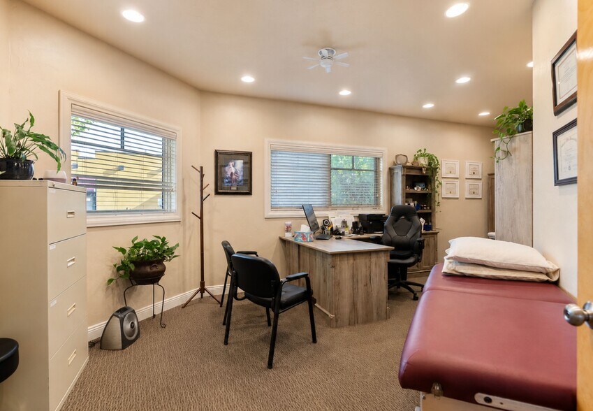 More Photos Of 65 Commons Way, Kalispell Office For Sale