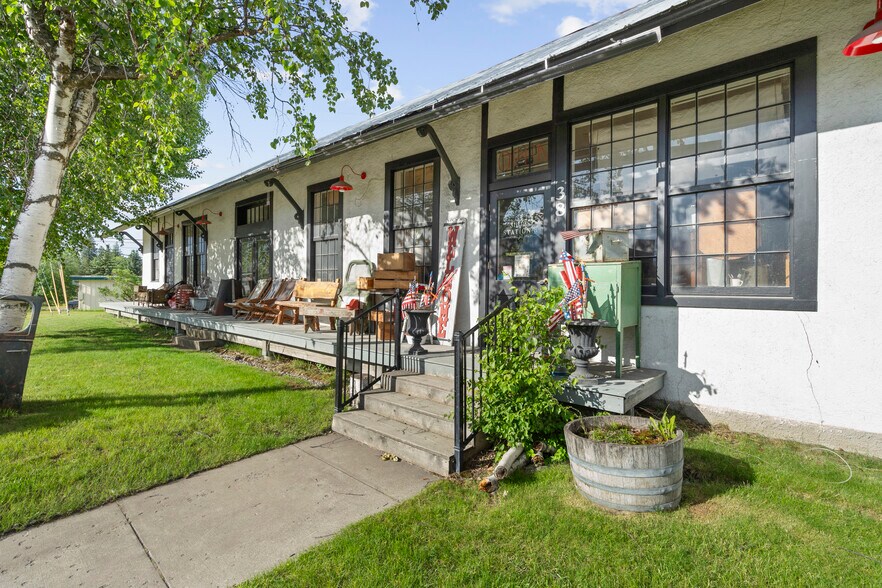 Primary Photo Of 8 US Highway 2 E, Columbia Falls Storefront For Sale