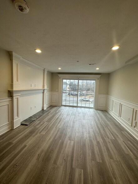 More Photos Of 89 W Main St, Northborough Apartments For Sale