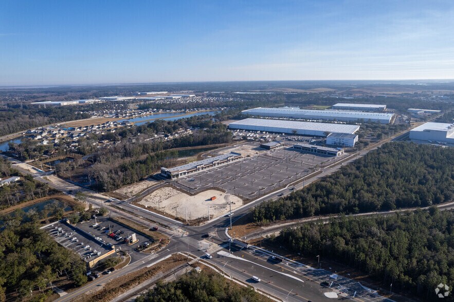 More Photos Of Alta Dr and Faye Rd, Jacksonville Unknown For Lease