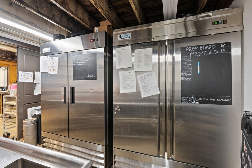 More Photos Of 1801 E 11th Ave, Spokane Restaurant For Sale