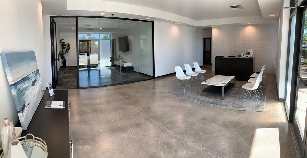 More Photos Of 2050 S Cottonwood Dr, Tempe Medical For Lease