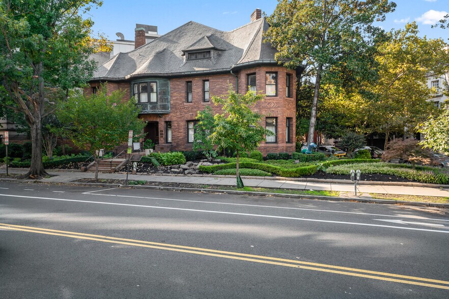 More Photos Of 1526 New Hampshire Ave NW, Washington Loft Creative Space For Lease