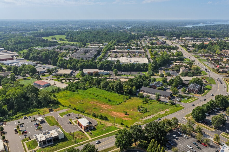 More Photos Of 211 Williamson Rd, Mooresville Land For Sale