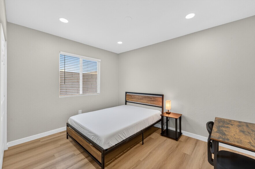 More Photos Of 5038 N 18th Ave, Phoenix Multifamily For Sale
