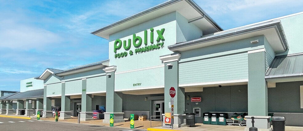 Primary Photo Of 5052 N US Highway 41, Apollo Beach General Retail For Lease