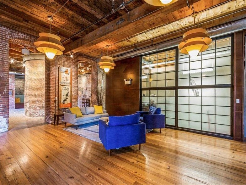 More Photos Of 166 Valley St, Providence Apartments For Sale