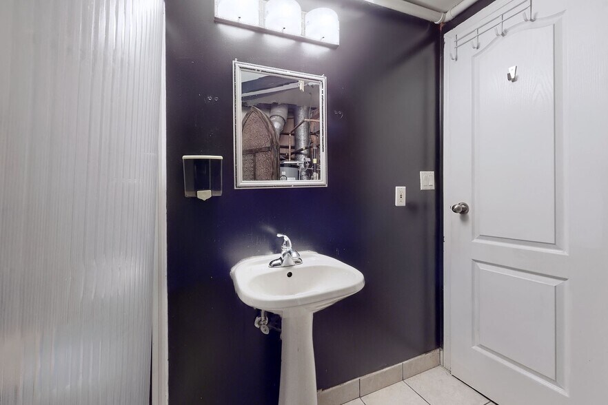 More Photos Of 4801 Keele St, Toronto Warehouse For Sale