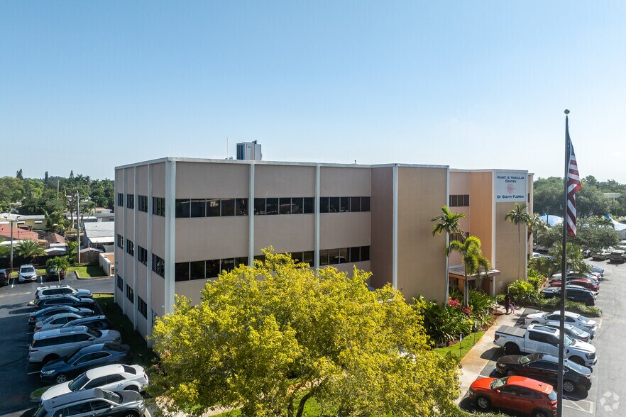 More Photos Of 7777 N Davie Rd Ext, Davie Office For Lease
