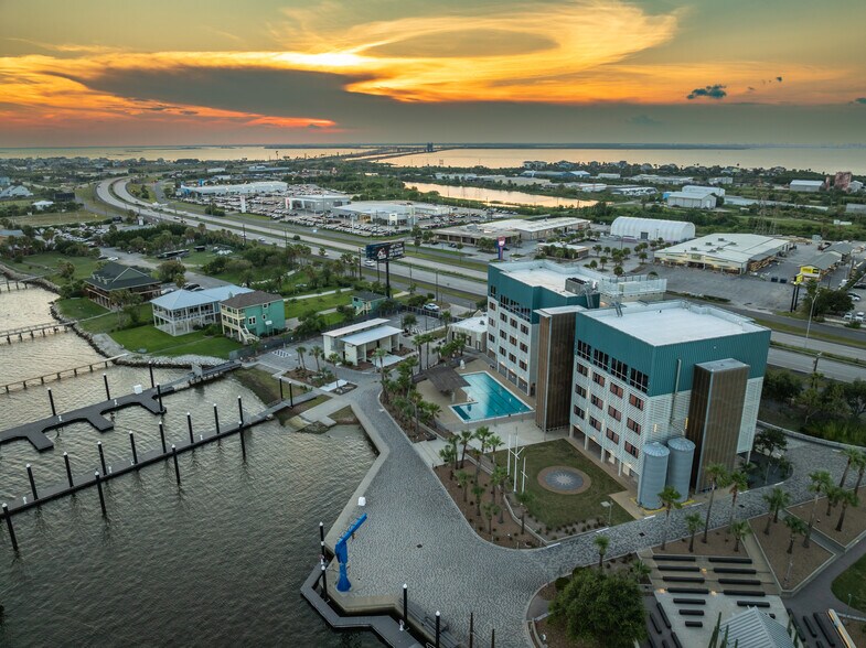 More Photos Of 7509 Broadway St, Galveston Lodge Meeting Hall For Sale