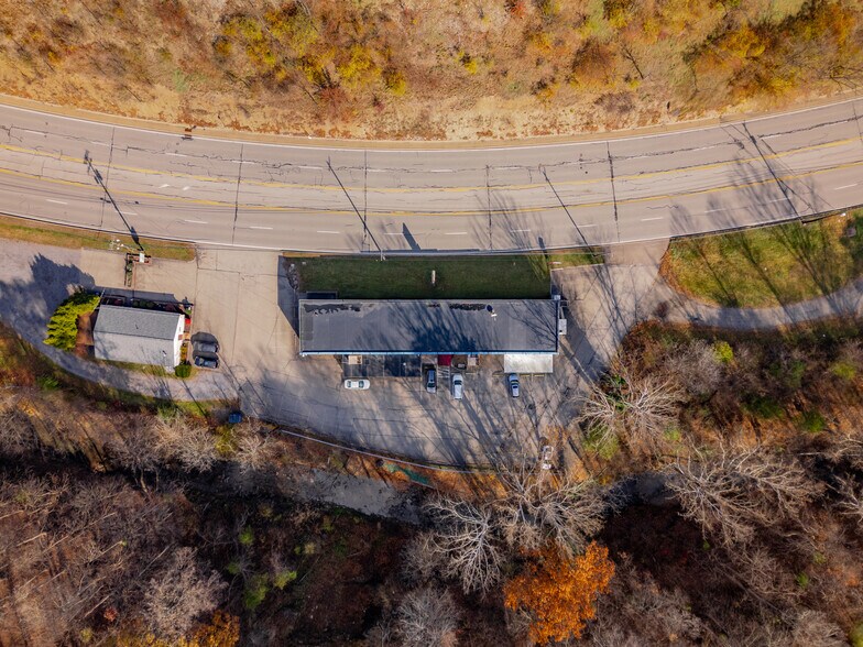 More Photos Of 1450 Pa-51, Clairton Office For Sale