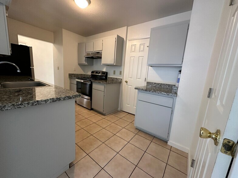 More Photos Of 3337 La Canada Dr, Cameron Park Apartments For Sale
