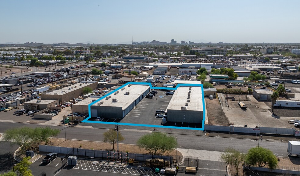 Primary Photo Of 2853-2855 S 44th St, Phoenix Warehouse For Lease