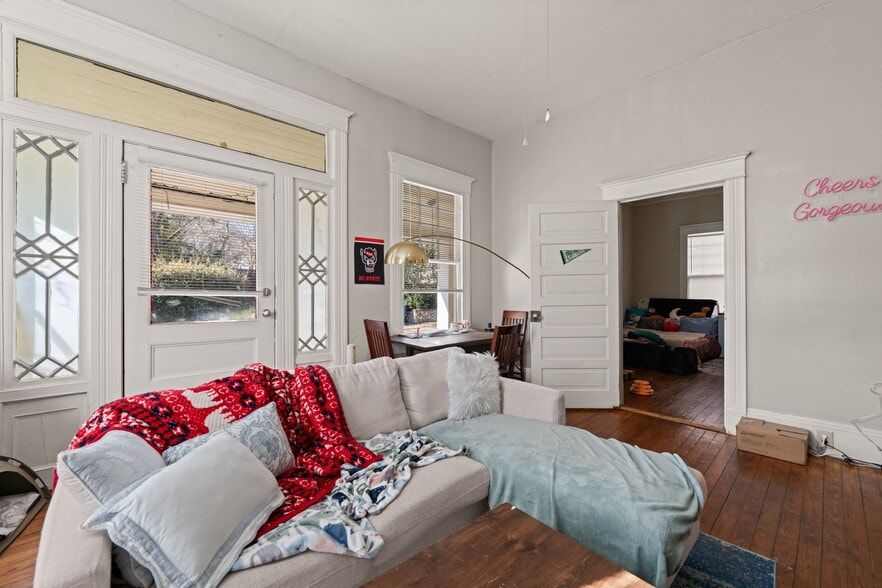 More Photos Of 1306 Flint Pl, Raleigh Multifamily For Sale