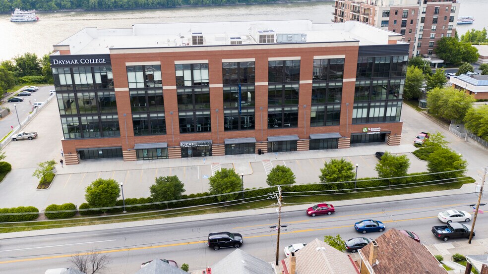 More Photos Of 119 Fairfield Ave, Bellevue Office For Lease