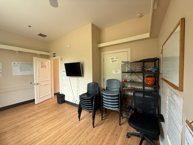 More Photos Of 10315 19th Ave SE, Everett Medical For Sale