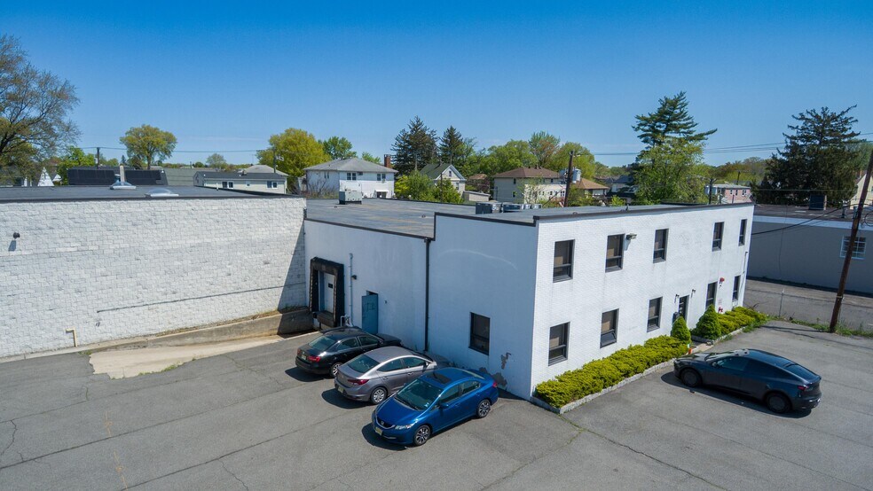 More Photos Of 74 Louis Ct, South Hackensack Unknown For Lease
