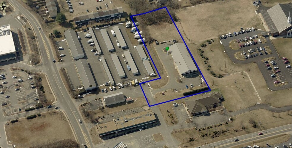 More Photos Of 30 Walsh Ln, Fredericksburg Freestanding For Lease
