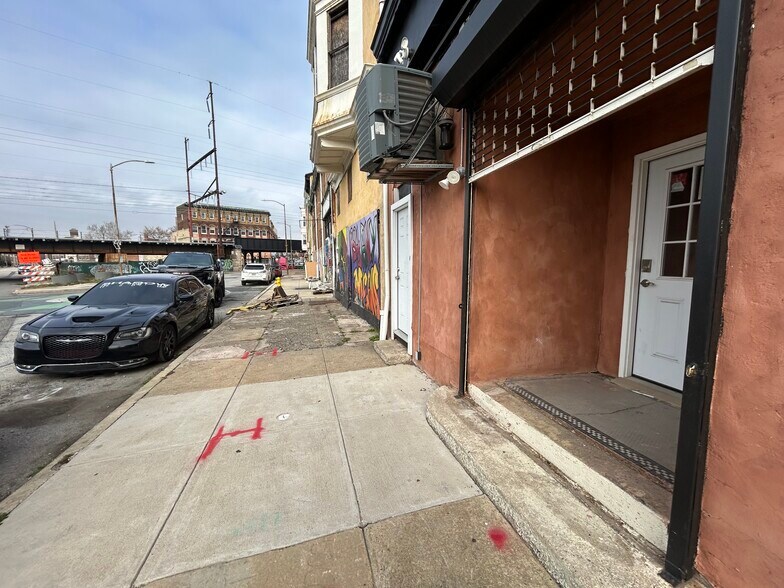 More Photos Of 522 Market st, Chester General Retail For Lease