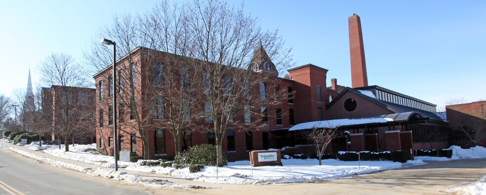 More Photos Of 50 High St, North Andover Research And Development For Lease