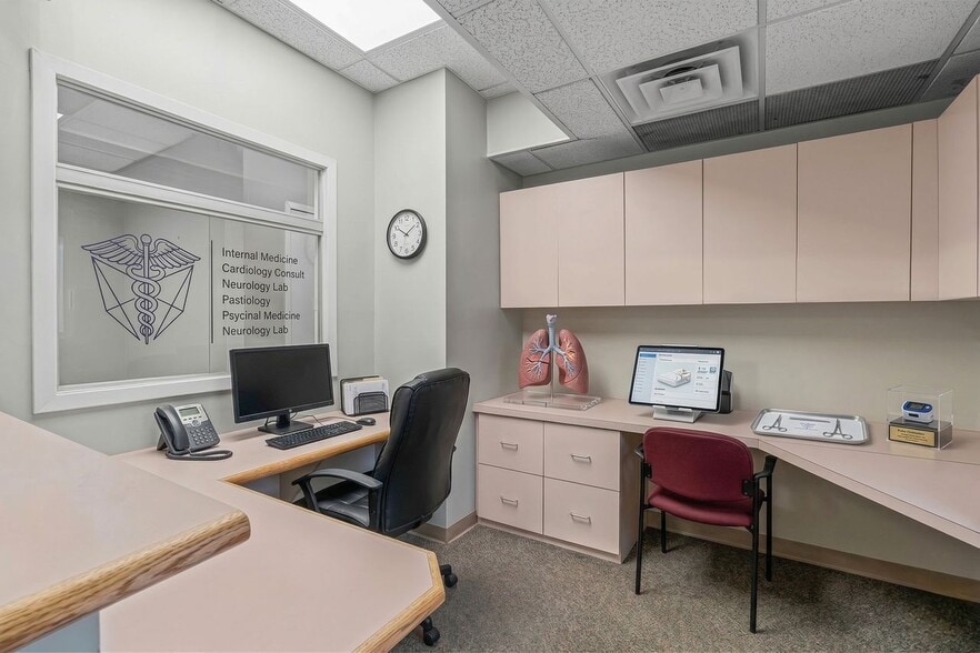 More Photos Of 450 Clinton St, Brooklyn Apartments For Sale