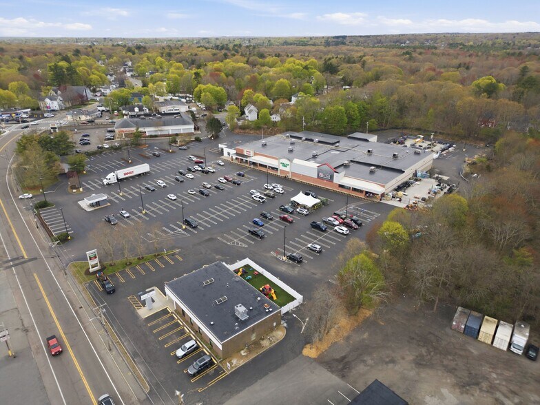 More Photos Of 800 S Franklin St, Holbrook Freestanding For Lease