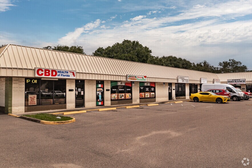 Primary Photo Of 4505 Park Blvd N, Pinellas Park General Retail For Lease
