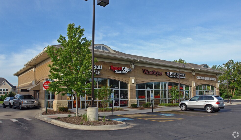 More Photos Of 2415-2445 75th St, Darien Unknown For Lease
