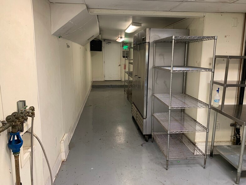 More Photos Of 2301-2309 Main St, Santa Monica Storefront Retail Office For Lease