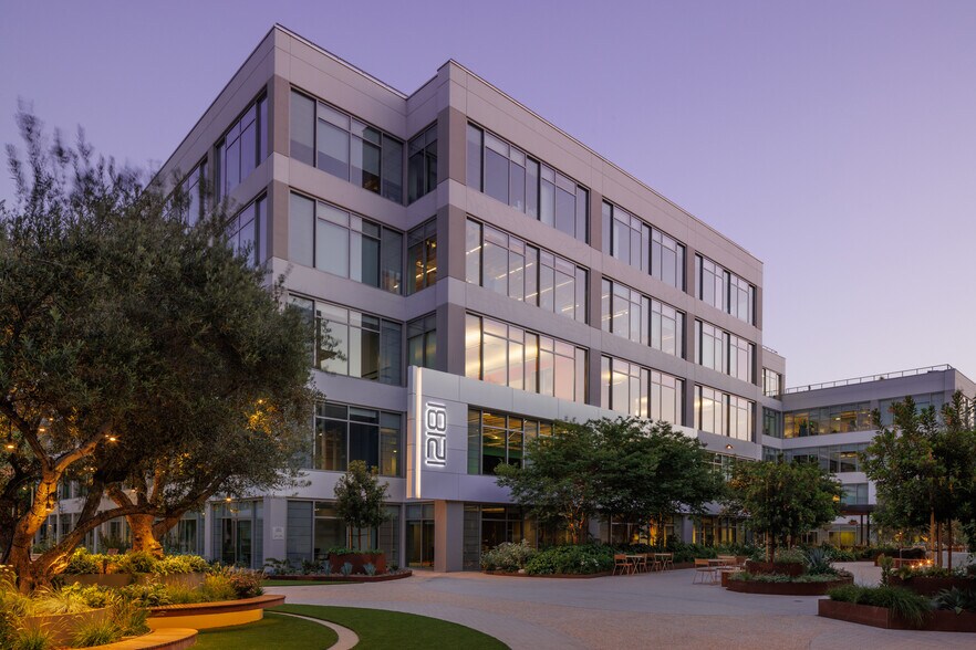 More Photos Of 12121 Bluff Creek Dr, Playa Vista Unknown For Lease