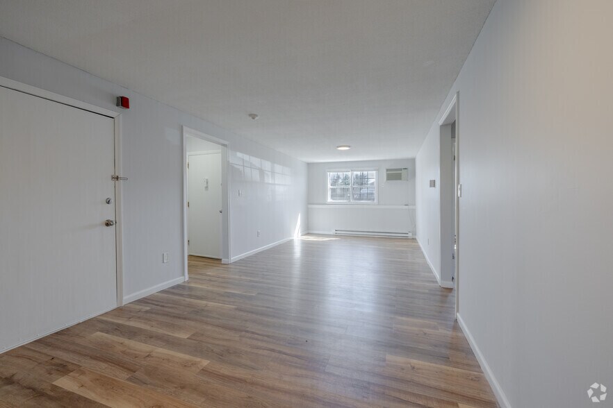 More Photos Of 134 College Hwy, Southampton Apartments For Sale