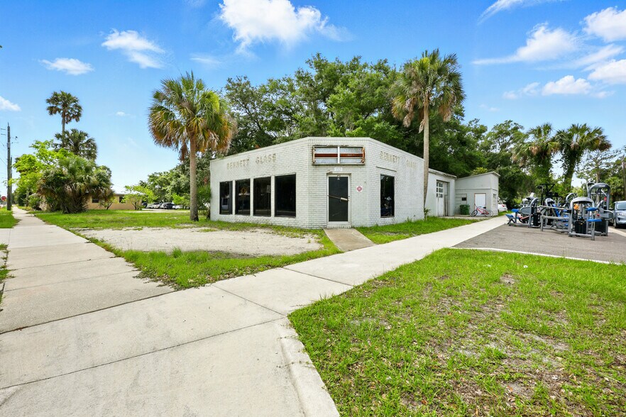 More Photos Of 1321 St Johns Ave, Palatka Service For Sale