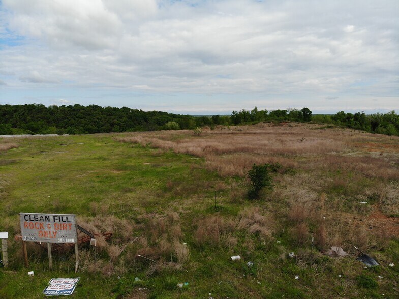 More Photos Of 4000 Coyote Dr, Joplin Land For Sale