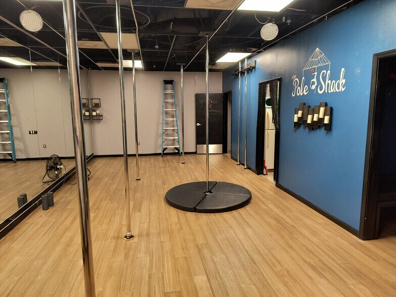 More Photos Of 310 Ohukai Rd, Kihei Office For Sale