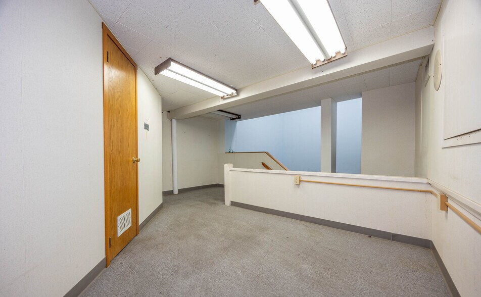 More Photos Of 2 Naco Rd, Bisbee Office For Sale