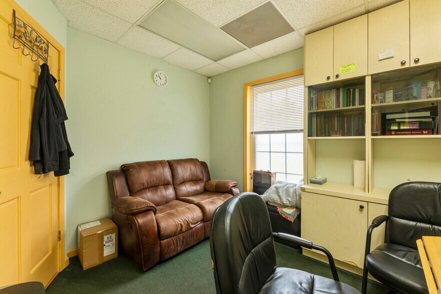 More Photos Of 7 Auer Ct, East Brunswick Office For Sale