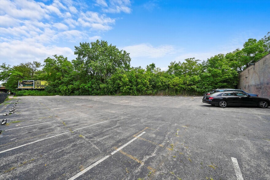 More Photos Of 4025-4039 S Western Blvd, Chicago Warehouse For Lease