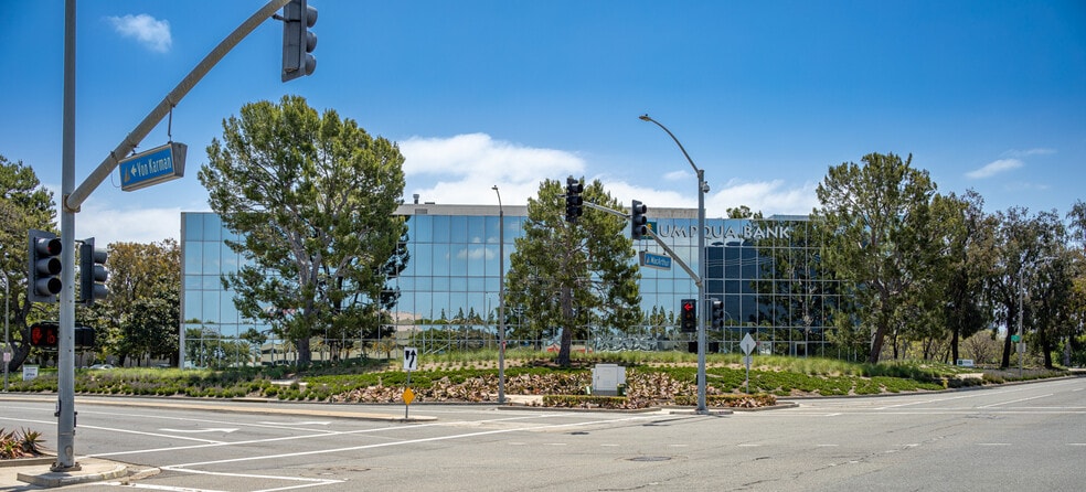 More Photos Of 4040 MacArthur Blvd, Newport Beach Office For Lease