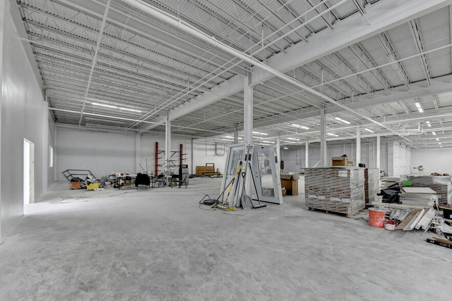 More Photos Of 4784 Cantrell Rd, Flowery Branch Warehouse For Sale