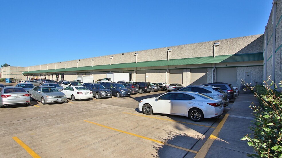 More Photos Of 8353-8399 Kempwood Dr, Houston Unknown For Lease