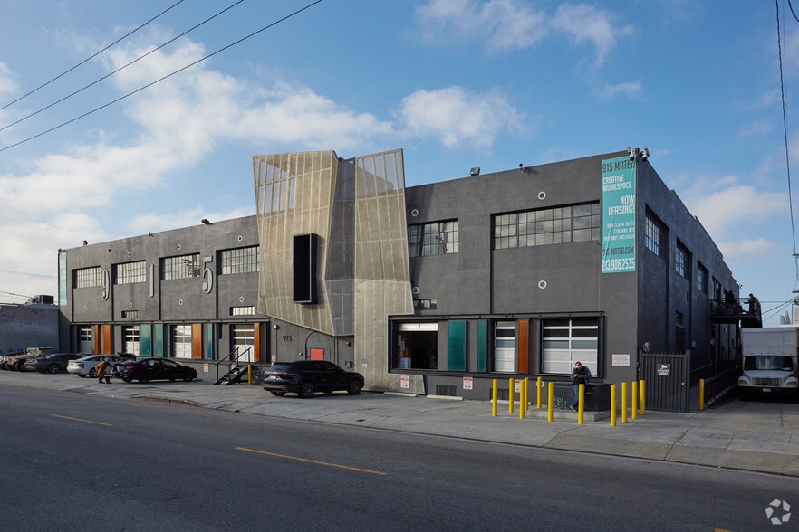 More Photos Of 915 Mateo St, Los Angeles Office For Lease
