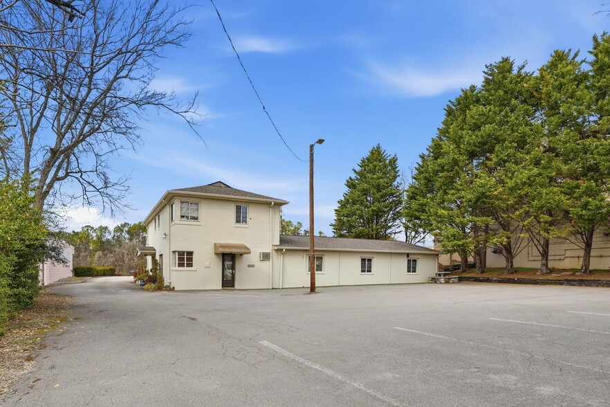 More Photos Of 6712 Kingston Pike, Knoxville Land For Sale