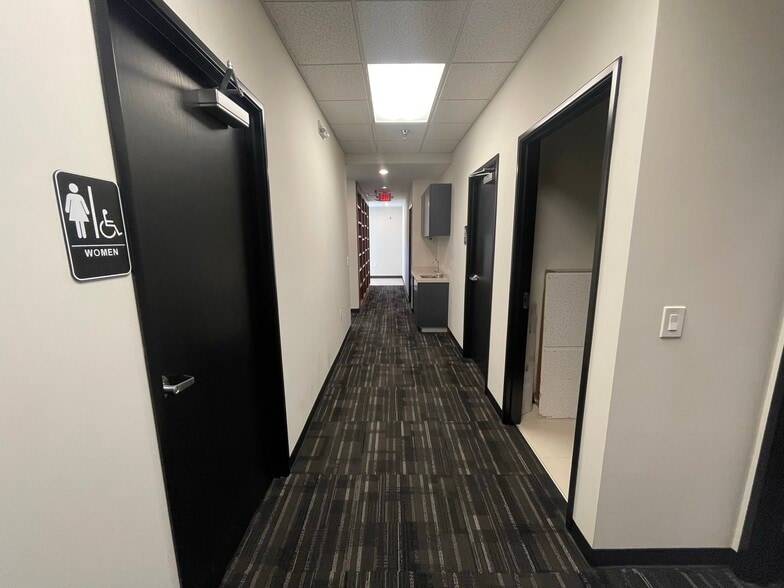 More Photos Of 2700 Farmington Ave, Farmington Office For Sale