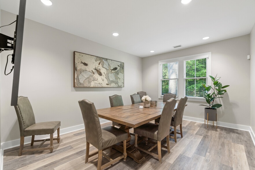 More Photos Of 135 Confederate St, Fort Mill Office Residential For Lease