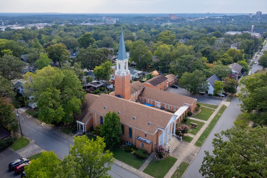 Primary Photo Of 4401 Woodlawn Dr, Little Rock Religious Facility For Sale
