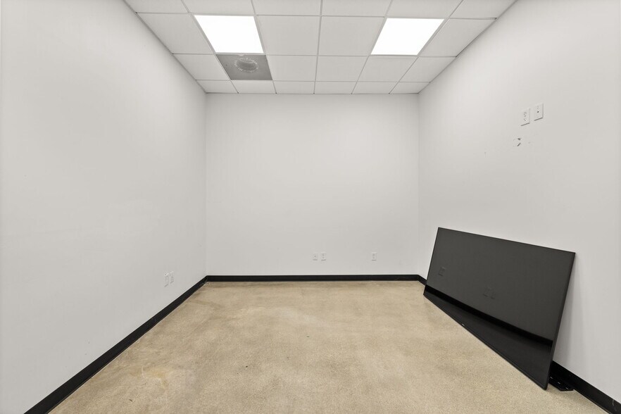 More Photos Of 701 Texas St, Redlands Office For Sale