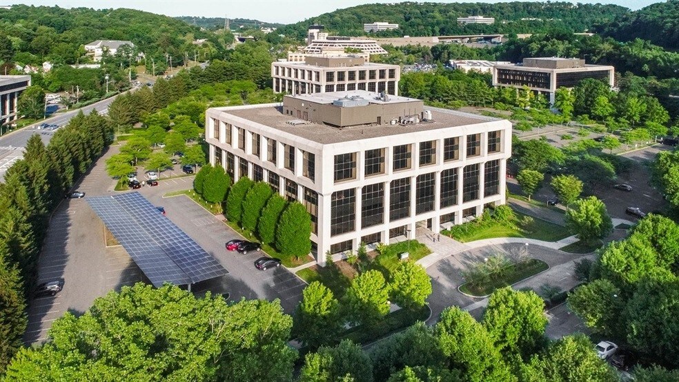 More Photos Of 520 White Plains Rd, Tarrytown Office For Lease